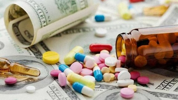 فروش اینترنتی دارو در داروخانه‌ها غیرقانونی است
